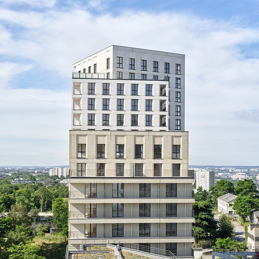 Au centre, le jardin – Logements