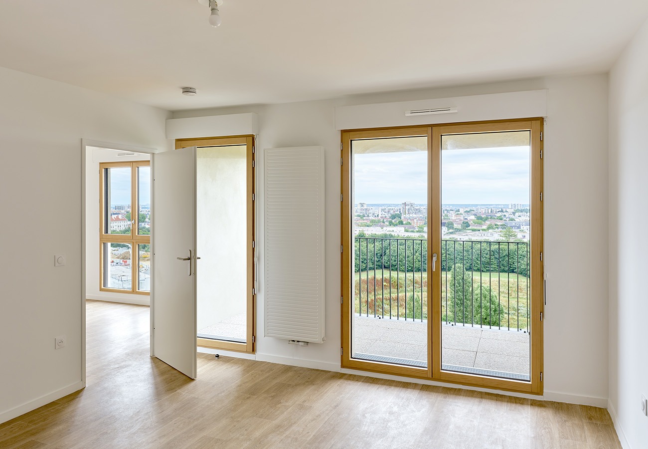 Au centre, le jardin – Logements